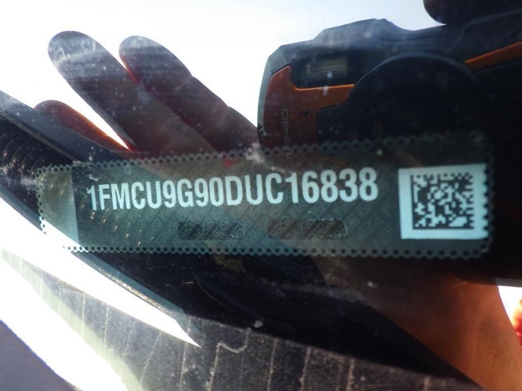 2013-ford-escape-image-15