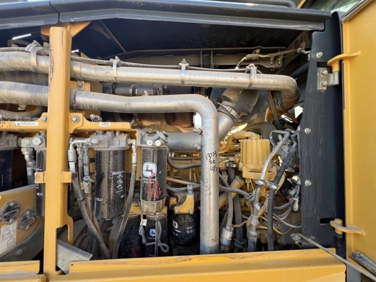 2011-deere-772gp-image-49