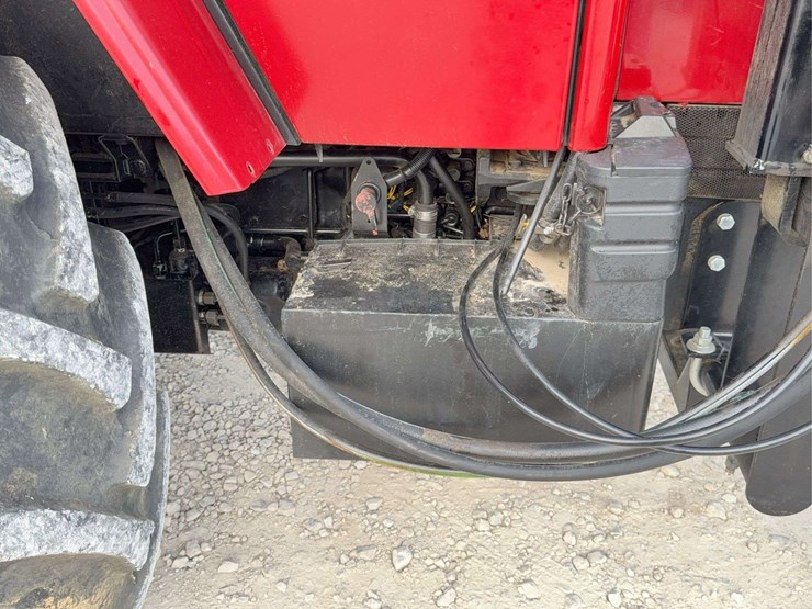 case-ih-5140-image-19