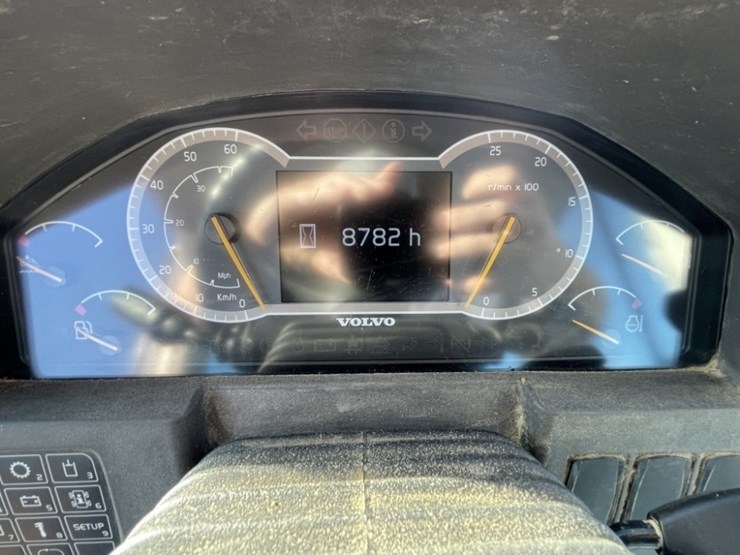 2020-volvo-l70h-image-29