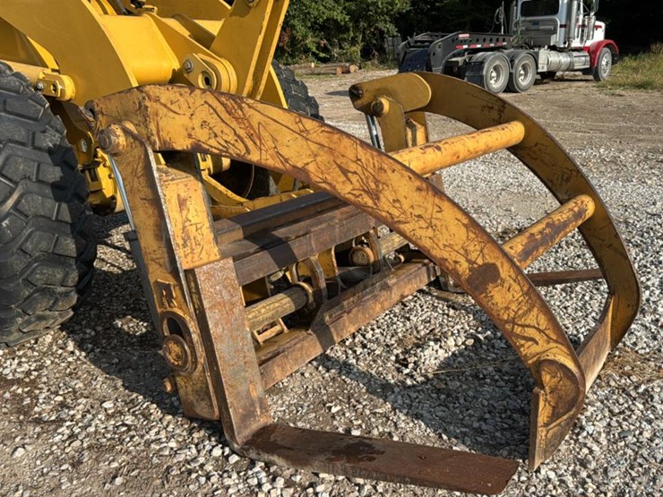 2007-caterpillar-928g-image-13