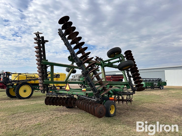 1999-john-deere-637-image-5