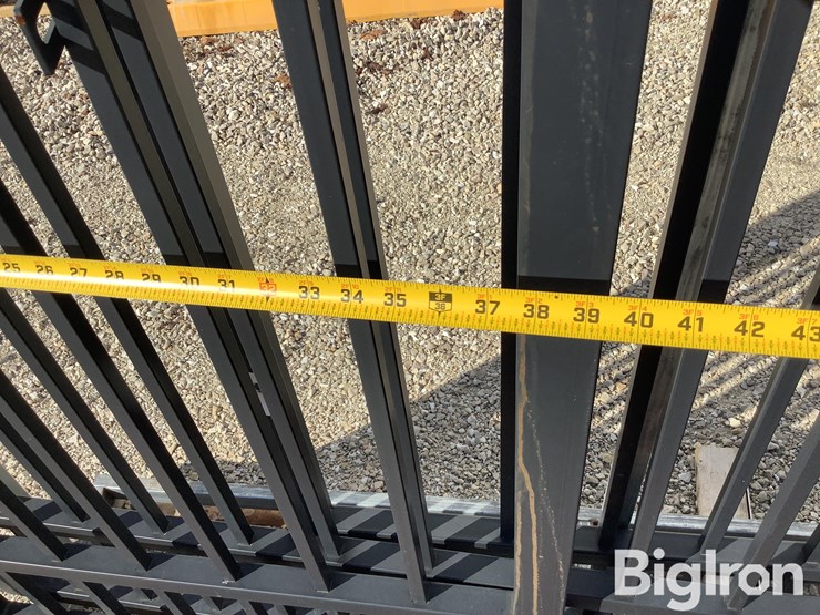 bi-fold-steel-gates-image-19