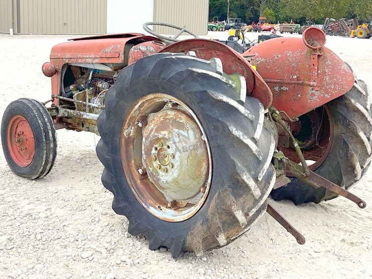 ferguson-to35-image-6