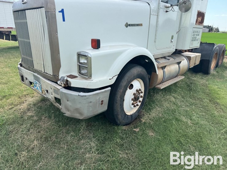 1992-international-9300-image-13