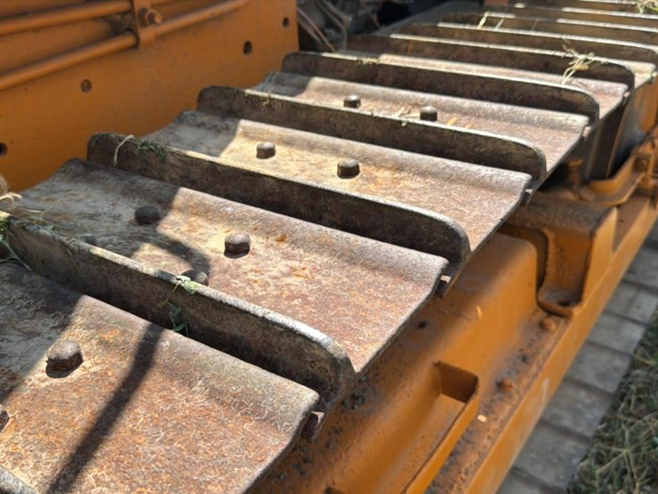 1979-case-450b--image-17