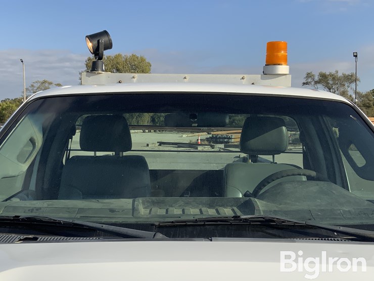 2012-ford-f250-xl-image-11