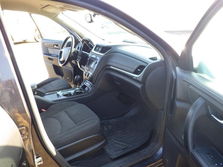 2016-chevrolet-traverse-image-6