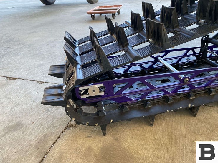 2022-polaris-matrix-pro-rmk-850-165"-snowmobile-image-19