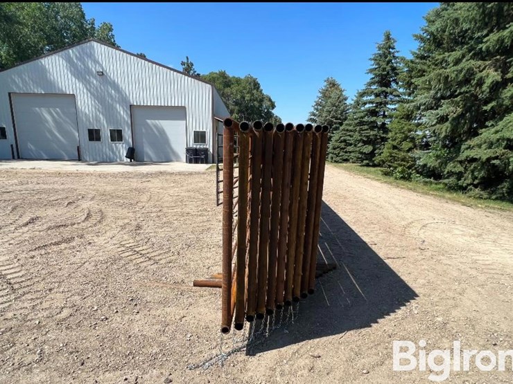 24'-freestanding-livestock-panels-w/gate-image-8