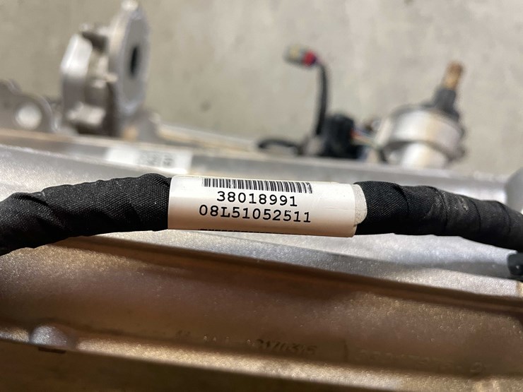 2015-magnum-300-image-4