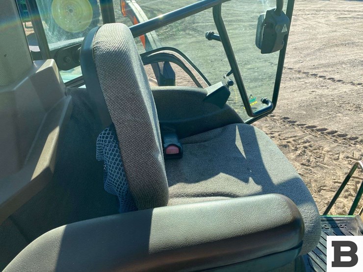 2008-john-deere-8330-image-88