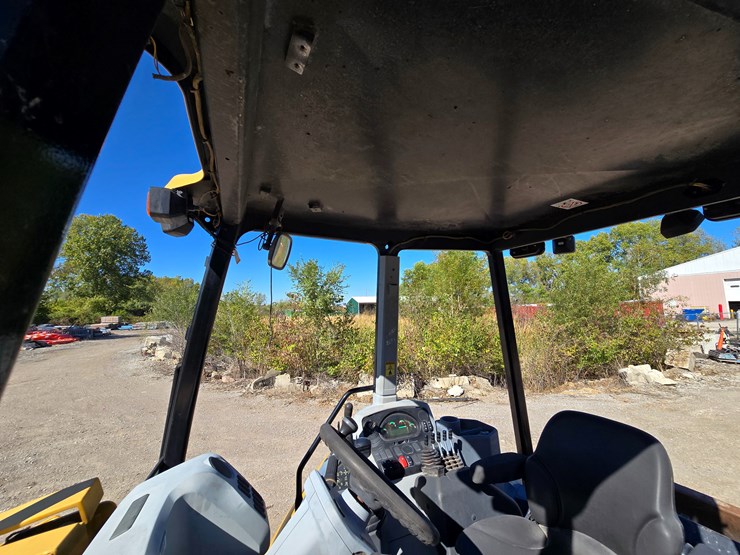 caterpillar-415f2-il-image-62