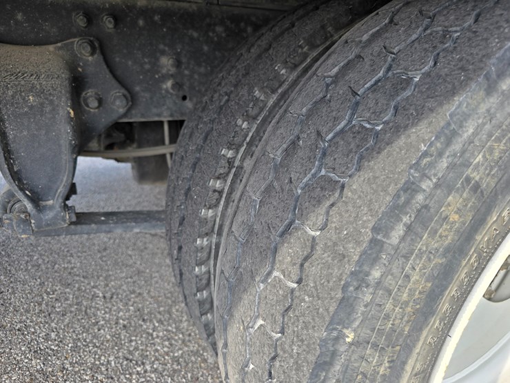 #22329-•-2014-freightliner-m2-106-box-truck-image-85