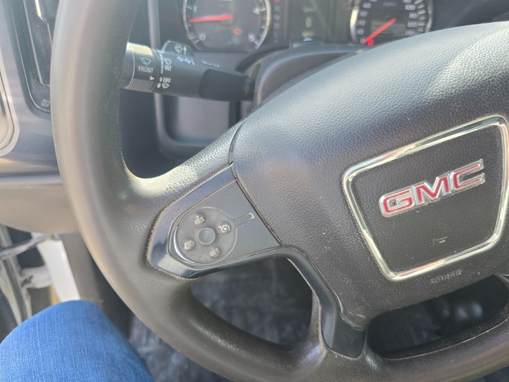 2017-gmc-sierra-3500-image-62