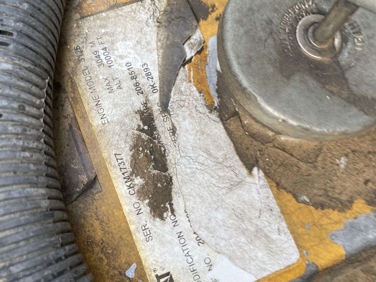 2002-peterbilt-330-image-39