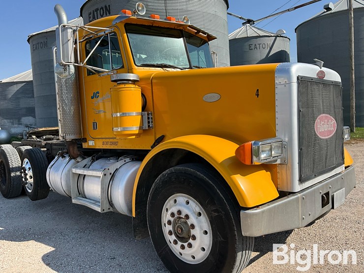 1992-peterbilt-357-image-10