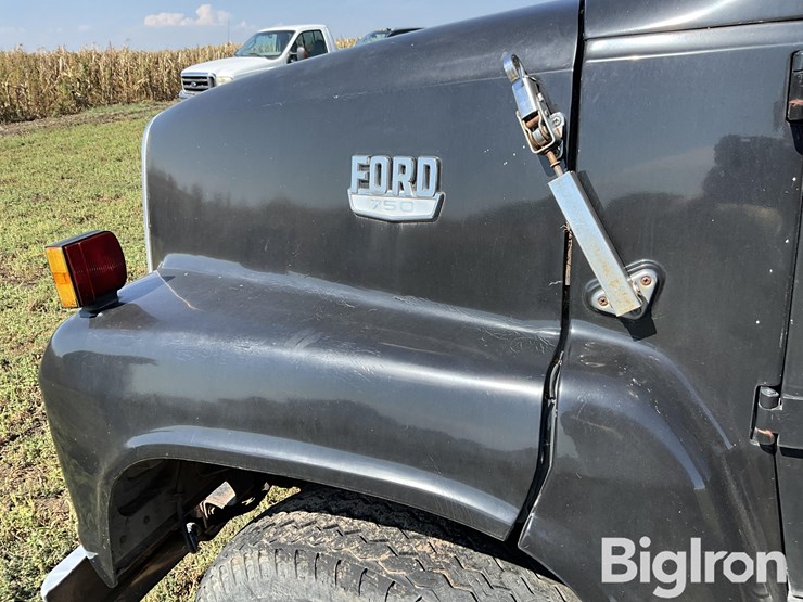 1975-ford-ln750-image-12