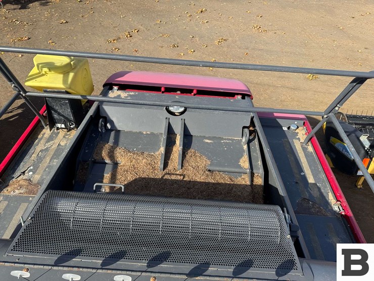 2015-massey-ferguson-2290-image-57