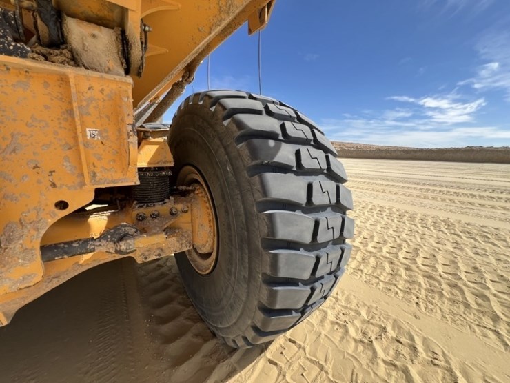 2020-volvo-a60h-image-17