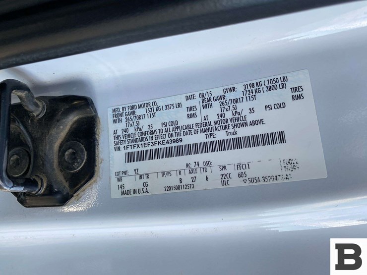 2015-ford-f150-image-33