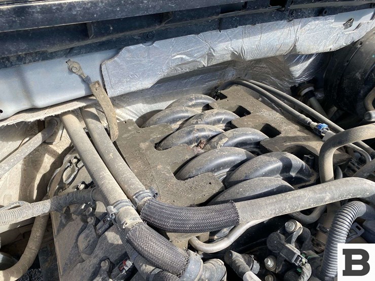 2011-ford-f150-image-38