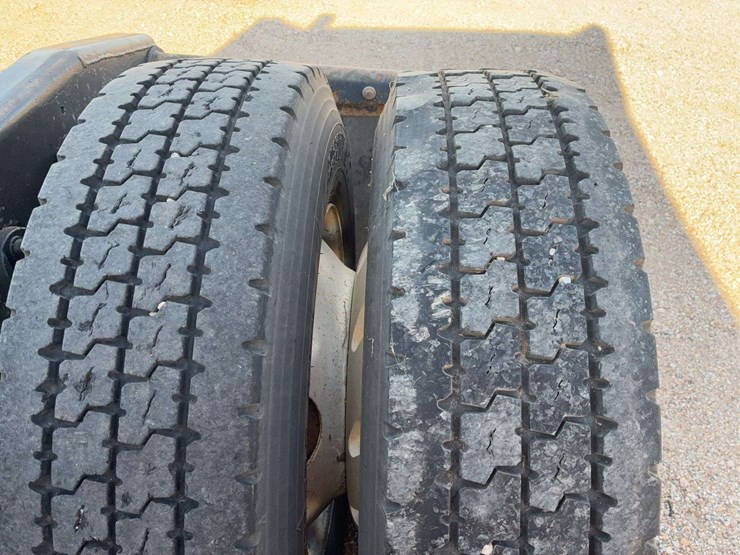 2017-international-prostar-image-37