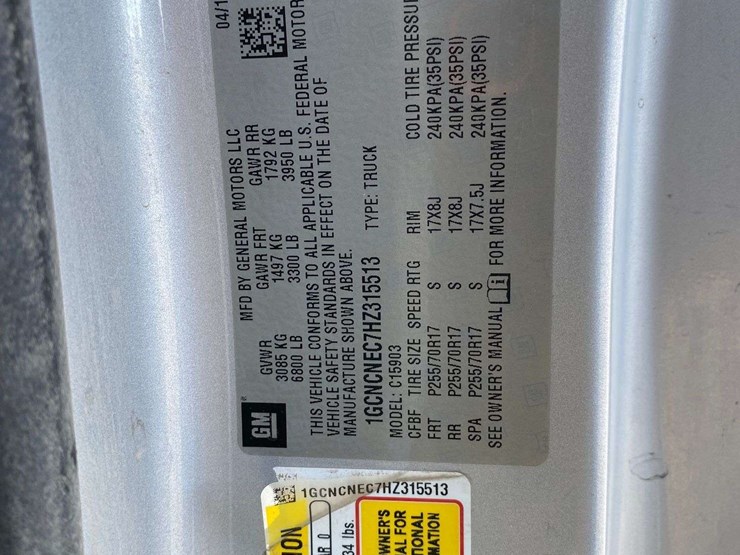 2017-chevrolet-silverado-1500-image-25