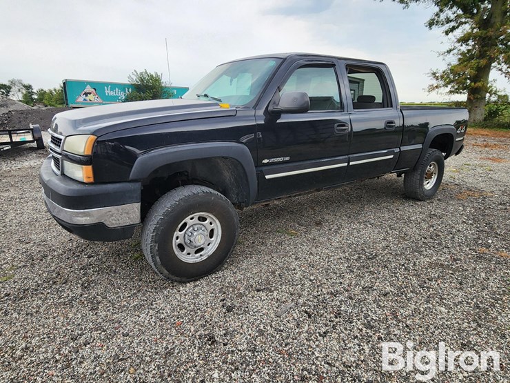 2006-chevrolet-silverado-2500-image-1