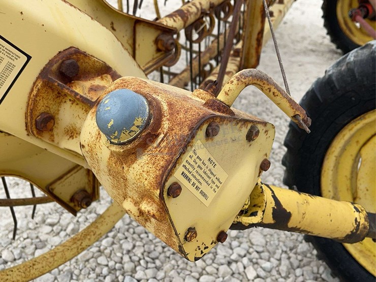 new-holland-256-image-17