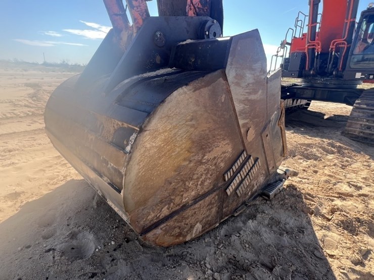 2018-hitachi-zx870-image-9