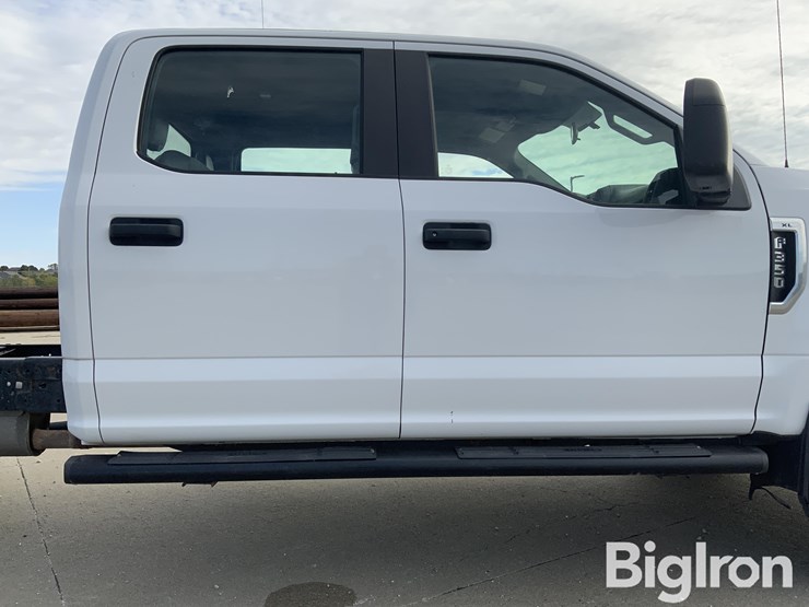 2019-ford-f350-xl-image-16