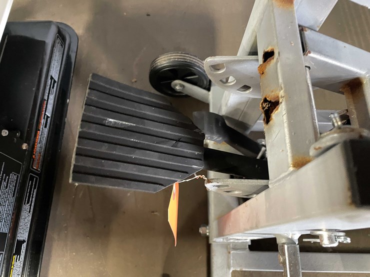 #8515-•-high-lift-mower-or-atv-(cw)-image-9