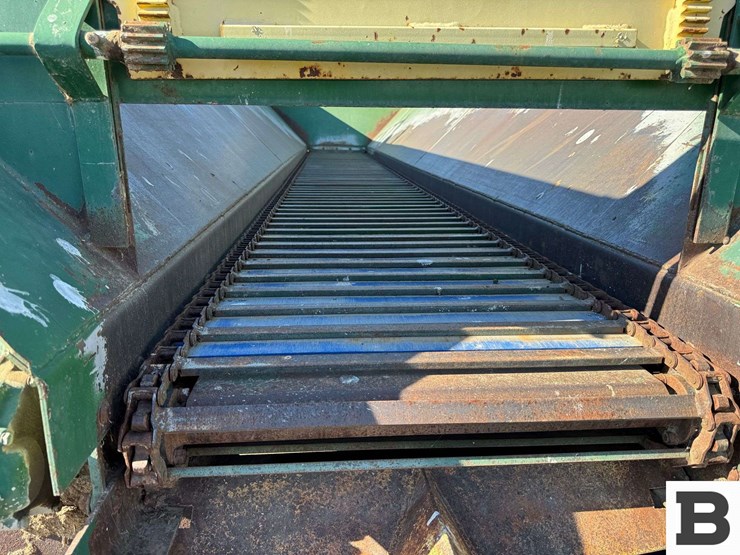 g&r-ag-products-compost-spreader-image-28