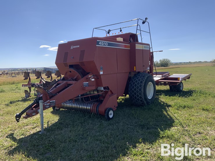 1998-hesston-4910-image-3