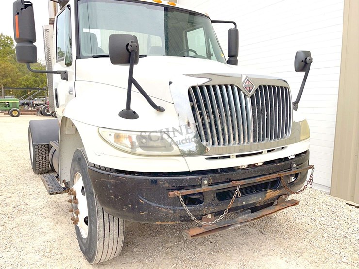 2007-international-durastar-4400-image-9