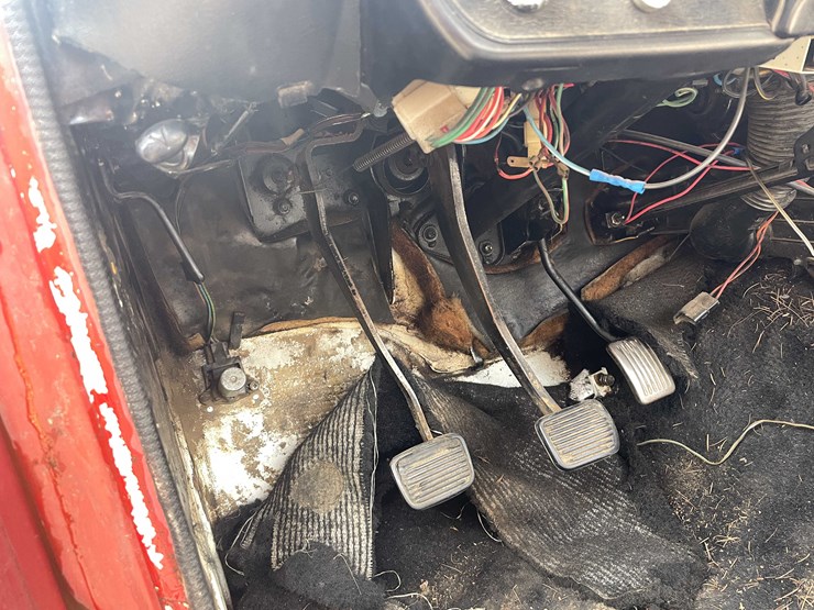 #1374-•-1976-chevrolet-luv-4x4-(has-wi-title)-(of)-image-89