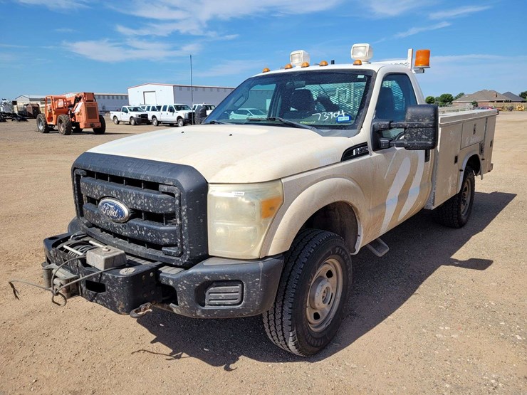 2011-ford-f350-image-1