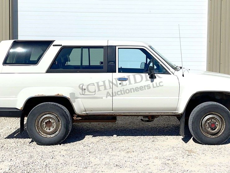 1988-toyota-4-runner-image-3