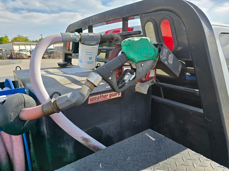 2017-gmc-sierra-3500-image-70