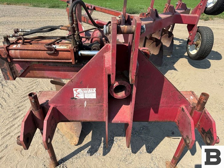 watts-5-bottom-plow-image-10