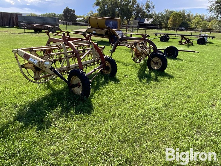 new-holland-12'-rakes-image-7