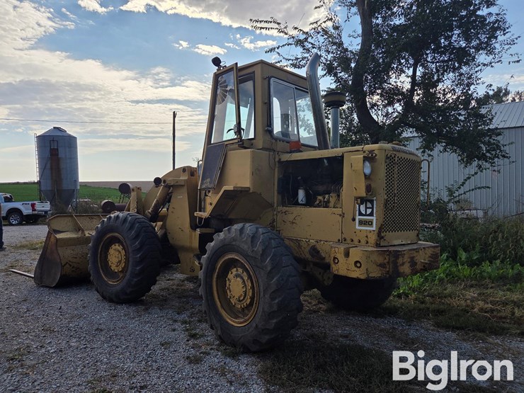 1975-caterpillar-920-image-7