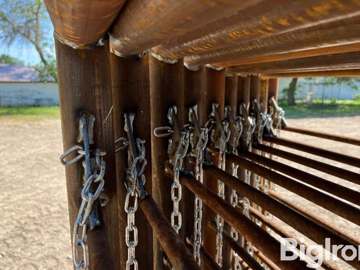 24'-freestanding-livestock-panels-w/gate-image-18