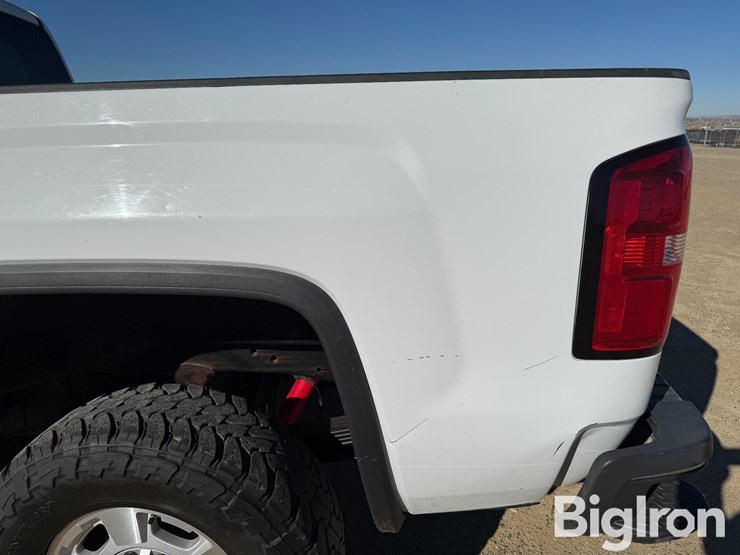 2018-gmc-sierra-2500-image-16