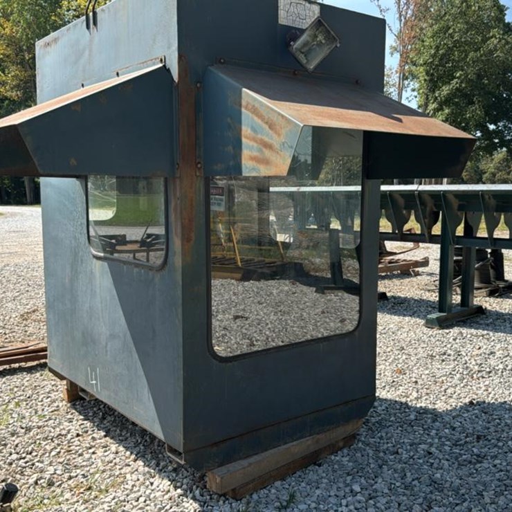 #4453 • Mellott Debarker Cab