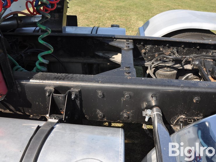 2003-kenworth-t600-image-19