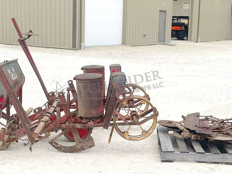 massey-ferguson-3-image-3