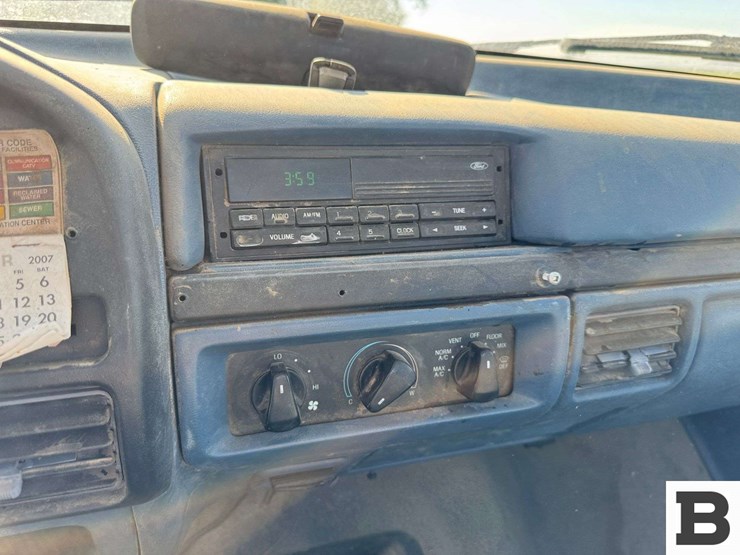 1996-ford-f150-image-28