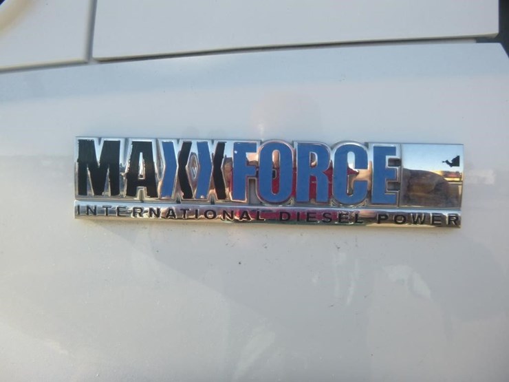 2009-international-durastar-4300-image-23